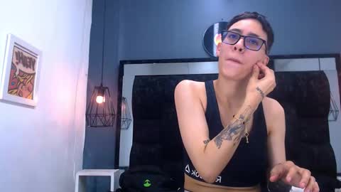 Eva cute online show from November 19, 4:51 pm