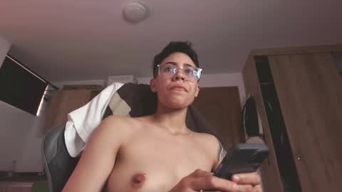 Eva cute online show from April 25, 12:52 pm
