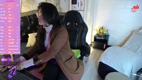 Eva Notty  online show from January 16, 1:04 pm