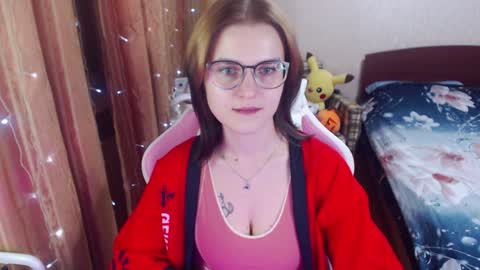 Snapshot of eva_orchid chatting on December 19, 2:01 am Eva online show from December 19, 2:01 am