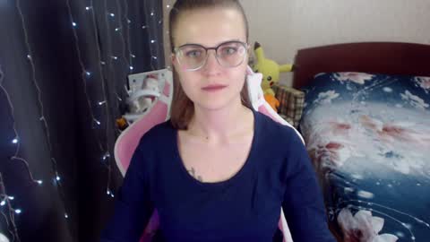 Snapshot of eva_orchid chatting on January 10, 3:48 pm Eva online show from January 10, 3:48 pm