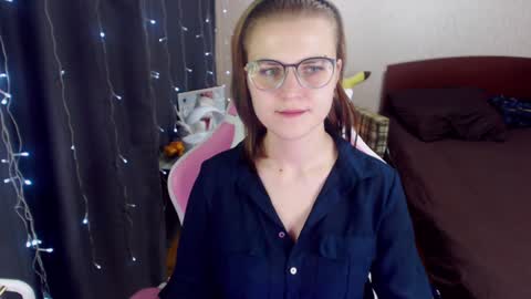 Snapshot of eva_orchid chatting on January 18, 10:06 am Eva online show from January 18, 10:06 am