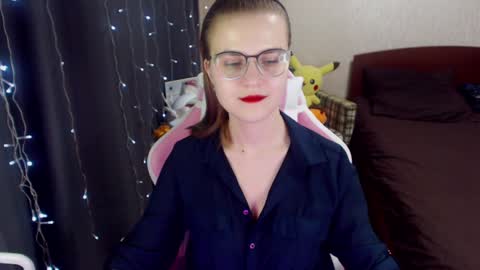 Snapshot of eva_orchid chatting on January 19, 1:55 pm Eva online show from January 19, 1:55 pm