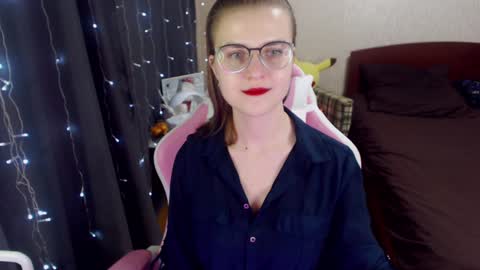 Snapshot of eva_orchid chatting on January 19, 4:57 pm Eva online show from January 19, 4:57 pm