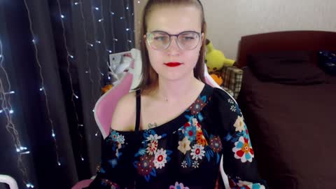 Snapshot of eva_orchid chatting on January 22, 1:00 pm Eva online show from January 22, 1:00 pm