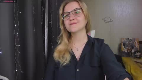 Snapshot of eva_orchid chatting on June 26, 3:27 pm Eva online show from June 26, 3:27 pm