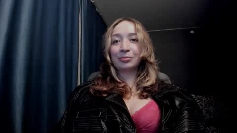 Snapshot of eva_rikchter chatting on February 20, 11:16 pm Ice Goddess online show from February 20, 11:16 pm