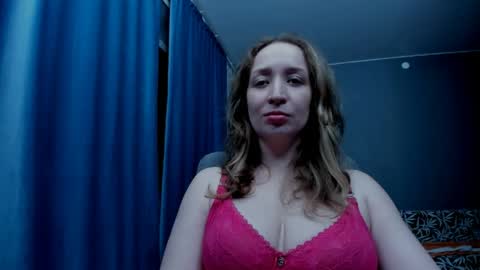 Snapshot of eva_rikchter chatting on April 13, 8:36 pm Ice Goddess online show from April 13, 8:36 pm