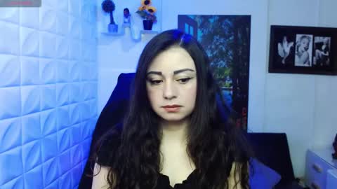 Snapshot of eva_rosell chatting on December 1, 2:33 pm Eva online show from December 1, 2:33 pm