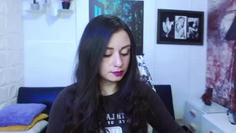 Eva online show from May 5, 2:47 pm