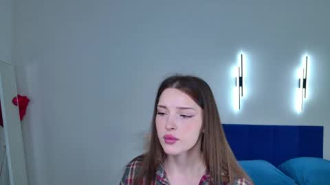 Snapshot of eva_sailor chatting on May 10, 11:04 am eva_sailor online show from May 10, 11:04 am