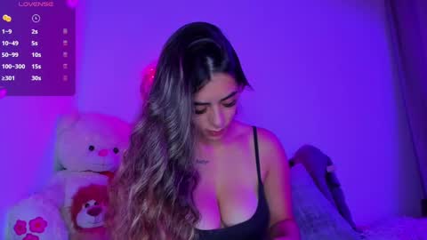 Snapshot of eva_shinee_ chatting on October 9, 11:52 am Eva Shinee online show from October 9, 11:52 am