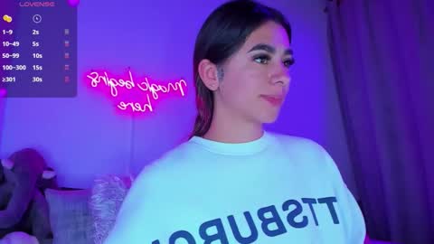 Snapshot of eva_shinee_ chatting on October 23, 10:36 am Eva Shinee online show from October 23, 10:36 am