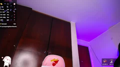 Snapshot of eva_six_ chatting on December 20, 7:28 pm Eva online show from December 20, 7:28 pm