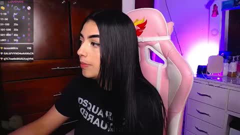 Snapshot of eva_six_ chatting on February 21, 6:29 am Eva online show from February 21, 6:29 am