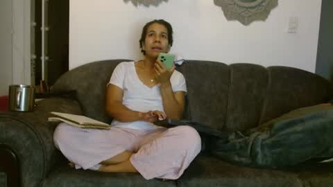 eva_stark57 online show from May 7, 4:40 am