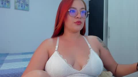 Snapshot of eva_xox chatting on May 7, 6:35 pm Eva online show from May 7, 6:35 pm
