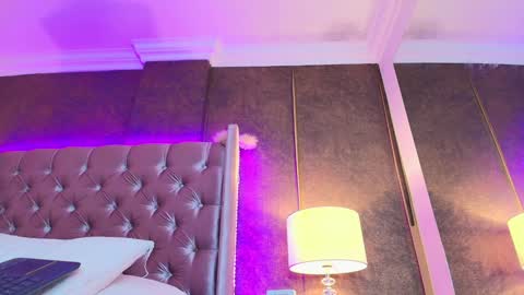 Snapshot of evaa_cloee chatting on January 15, 3:43 am EVA CLOEE online show from January 15, 3:43 am