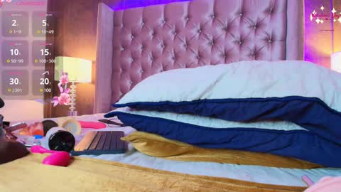 Snapshot of evaa_cloee chatting on February 15, 2:37 am EVA CLOEE online show from February 15, 2:37 am