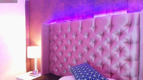 Snapshot of evaa_cloee chatting on February 21, 12:49 am EVA CLOEE online show from February 21, 12:49 am