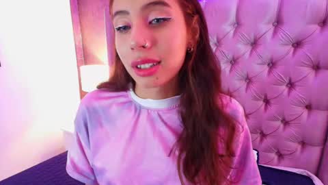 Snapshot of evaa_cloee chatting on February 25, 6:36 am EVA CLOEE online show from February 25, 6:36 am