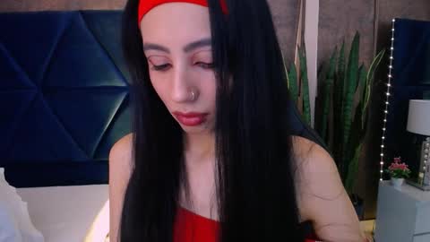 Snapshot of evaa_cloee chatting on October 26, 1:22 am EVA CLOEE online show from October 26, 1:22 am