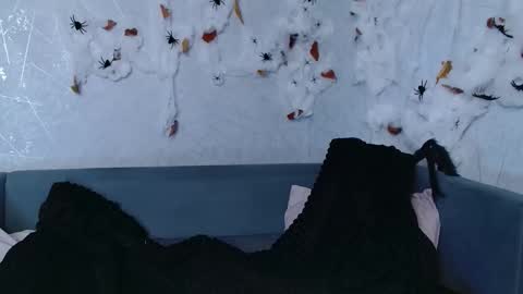 Eva online show from October 31, 10:55 pm