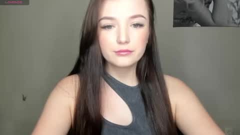 Snapshot of evaamillerr chatting on January 22, 10:07 am Eva online show from January 22, 10:07 am