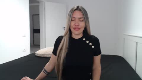 Snapshot of evabomb chatting on January 29, 9:17 pm EvaBomb online show from January 29, 9:17 pm