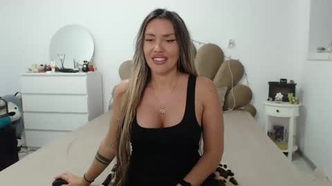 Snapshot of evabomb chatting on September 21, 8:43 pm EvaBomb online show from September 21, 8:43 pm