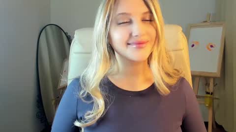 Snapshot of evacadooo chatting on January 30, 2:38 am Eva online show from January 30, 2:38 am