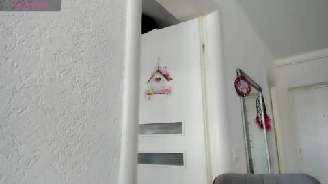 Snapshot of evadiana8484 chatting on May 5, 8:00 am evadiana8484 online show from May 5, 8:00 am