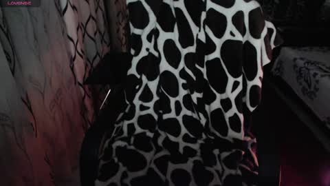 Snapshot of evadream1 chatting on March 24, 10:04 pm EVADREAM online show from March 24, 10:04 pm