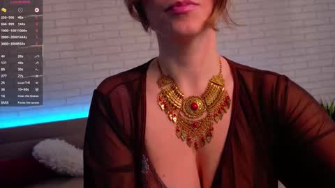 Snapshot of evafolverr chatting on February 9, 1:37 pm Eva online show from February 9, 1:37 pm