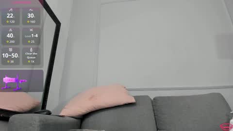 Snapshot of evahalston chatting on March 15, 1:33 am evahalston online show from March 15, 1:33 am