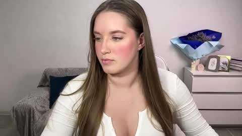 Eva online show from November 8, 7:56 pm