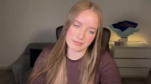 Eva online show from May 6, 7:19 pm