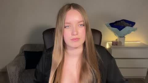 Eva online show from May 14, 8:26 pm