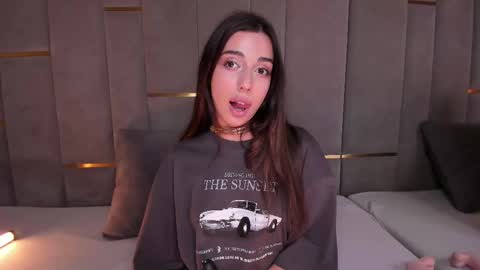 Snapshot of evalims chatting on March 8, 3:56 pm EVA online show from March 8, 3:56 pm