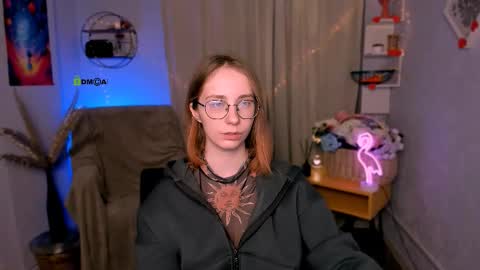 evalora online show from February 26, 8:08 pm