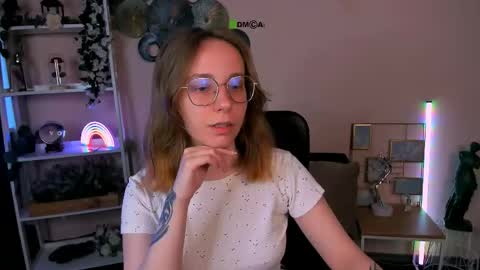 evalora online show from May 19, 5:58 am