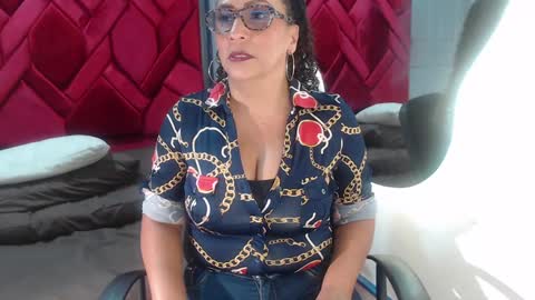 Snapshot of evamills1 chatting on January 30, 7:59 pm Eva Mills online show from January 30, 7:59 pm