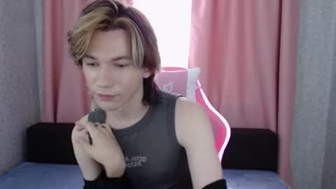 evan_reinhart online show from September 27, 11:59 am