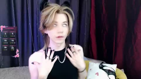 evan_reinhart online show from October 27, 8:51 am