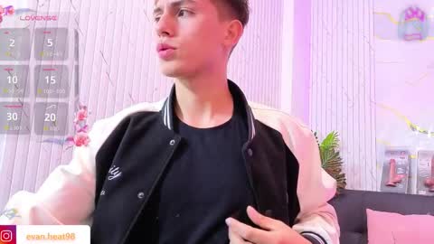 evan_tay online show from May 3, 3:12 am