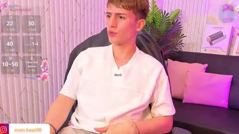 evan_tay online show from May 8, 2:50 am