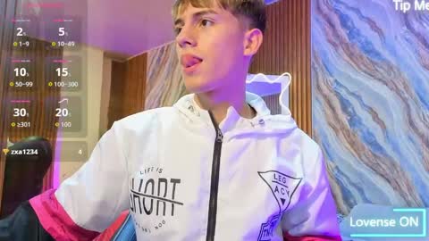 evan_tay online show from May 21, 3:02 am