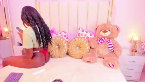 evangelin_ts online show from November 12, 2:06 pm