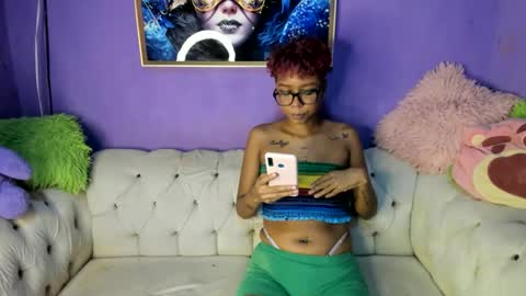 Snapshot of evangely15 chatting on October 30, 11:44 am evangely online show from October 30, 11:44 am