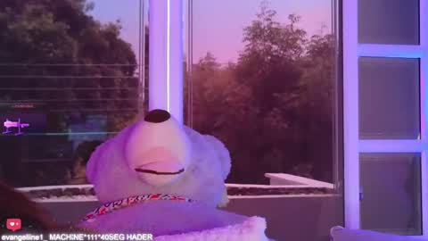 Evangelyne online show from March 2, 6:40 pm